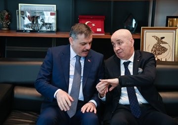 bakan ciftci 15 temmuz gazisi turgut aslani ziyaret etti 5 Wlcga5TY
