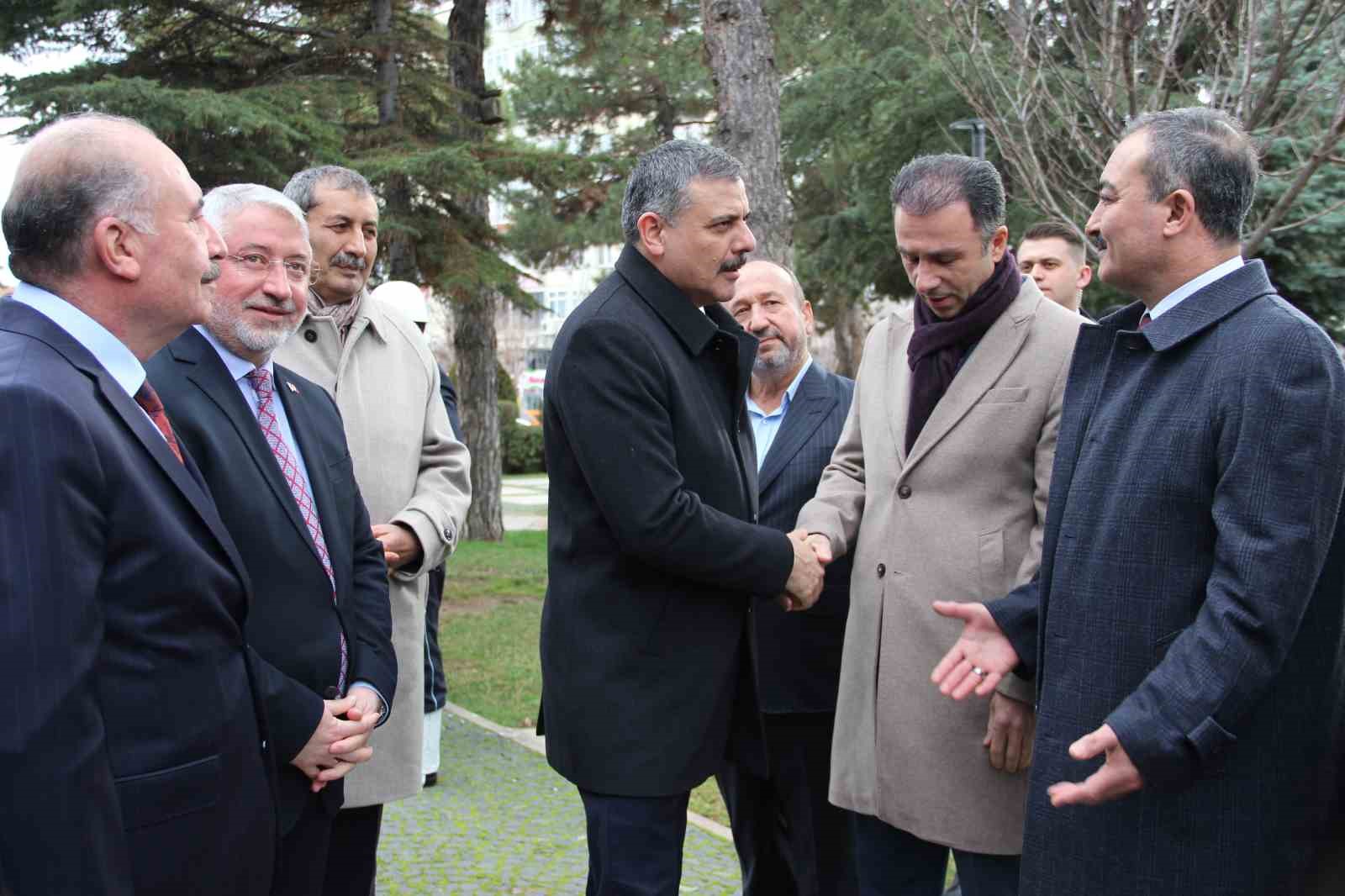 bakan ciftci 5 yil valilik yaptigi corumu ziyaret etti 2 v2GJNeEB