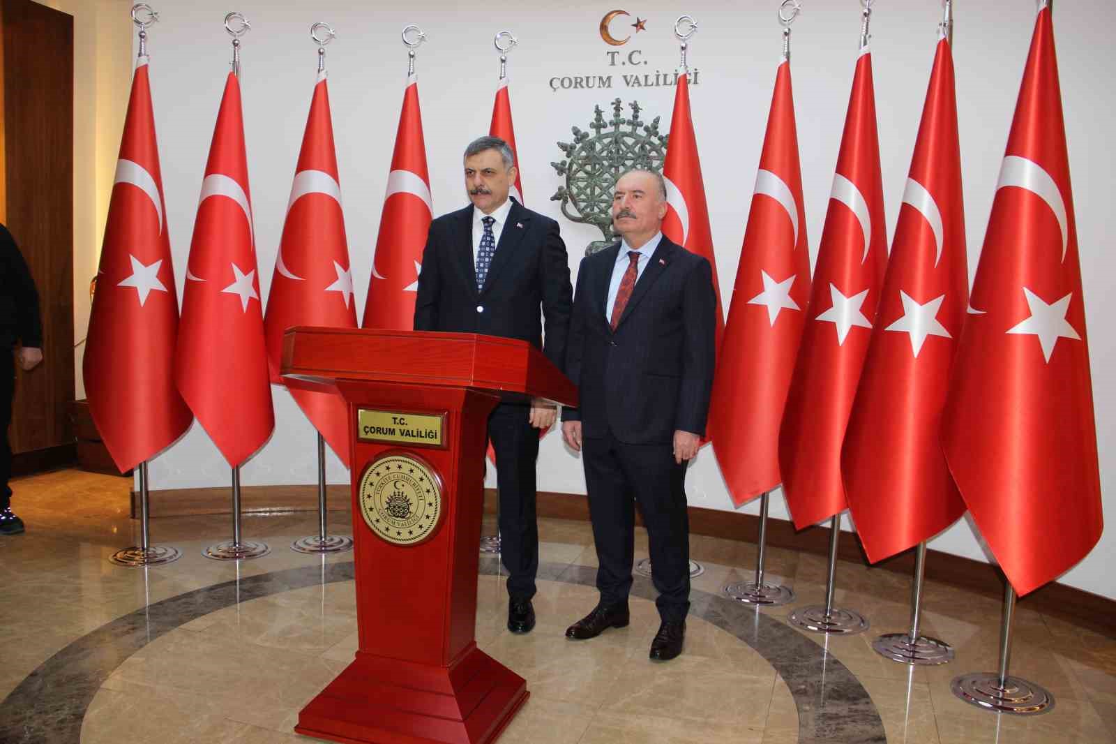 bakan ciftci 5 yil valilik yaptigi corumu ziyaret etti 7 Bpld4I7k