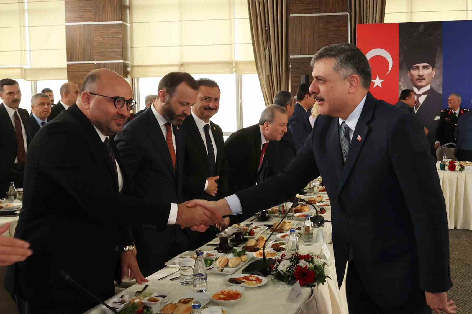 bakan ciftci ahbap cavus rezaleti resmi kurumlarin guvenilirligini bir kez daha ortaya koydu 2 KbFSqTkm
