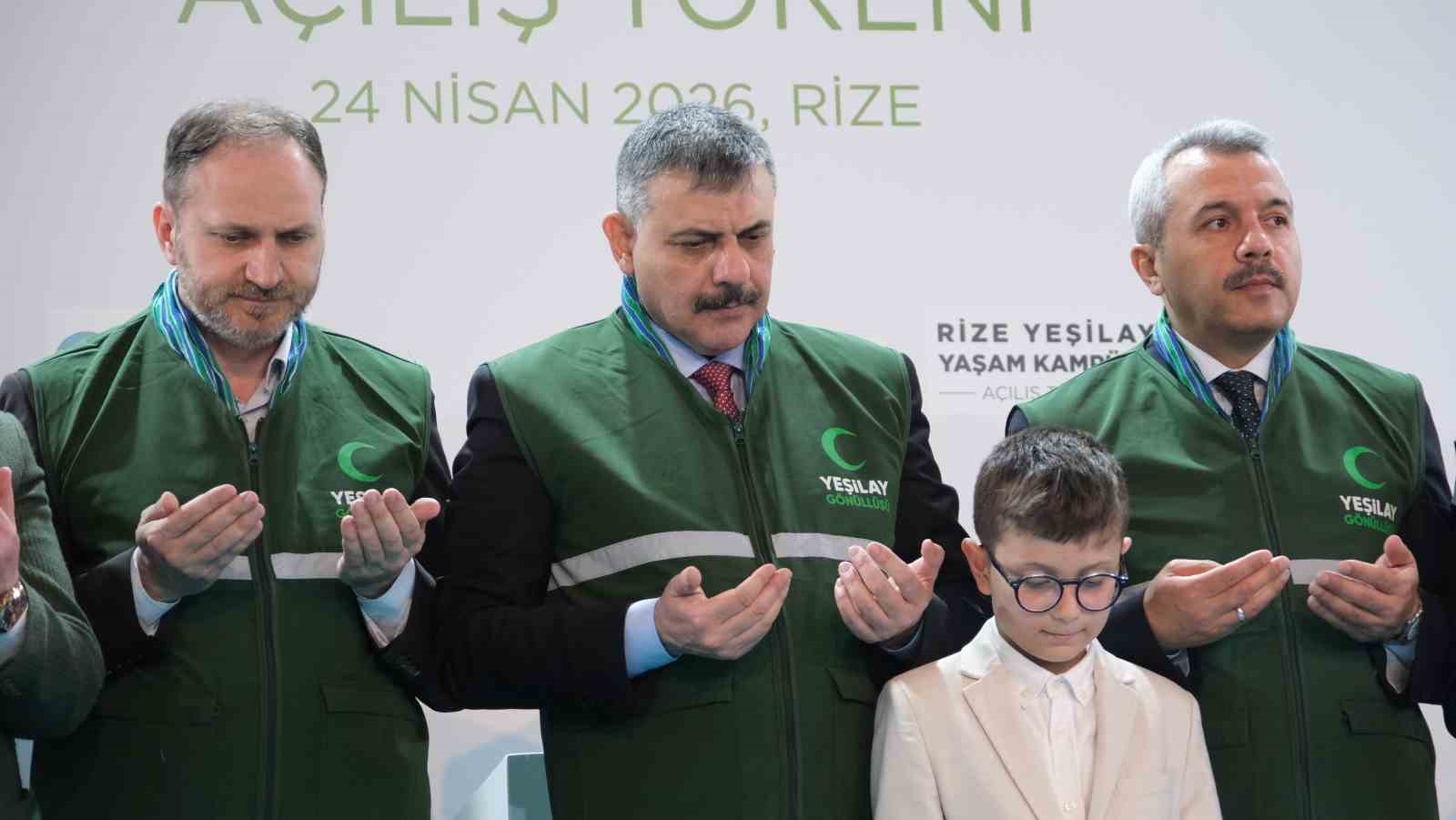 Bakan Çiftçi: "Bağımlılık yalnızca bireyleri ilgilendiren bir zafiyet değil, aynı zamanda toplumsal bir meseledir" 7 bakan ciftci bagimlilik yalnizca bireyleri ilgilendiren bir zafiyet degil ayni zamanda toplumsal bir meseledir AUNnYI3g