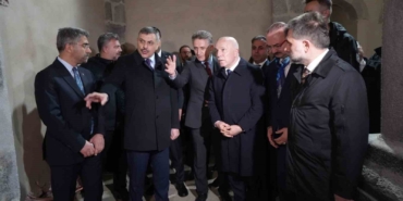 bakan-ciftci-erzurumda-restorasyonu-devam-eden-fetih-camiini-inceledi-B8y9L8SX.jpg