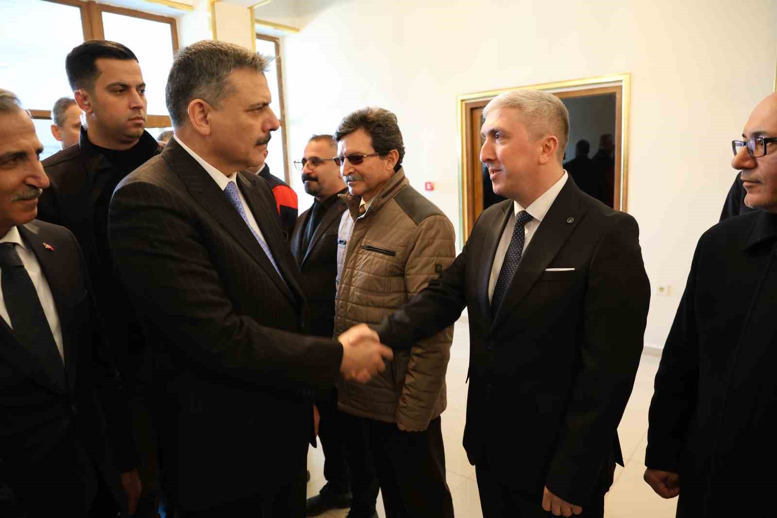 bakan ciftci kahramanmarasta esnafla bir araya geldi 1 rnULFmz9