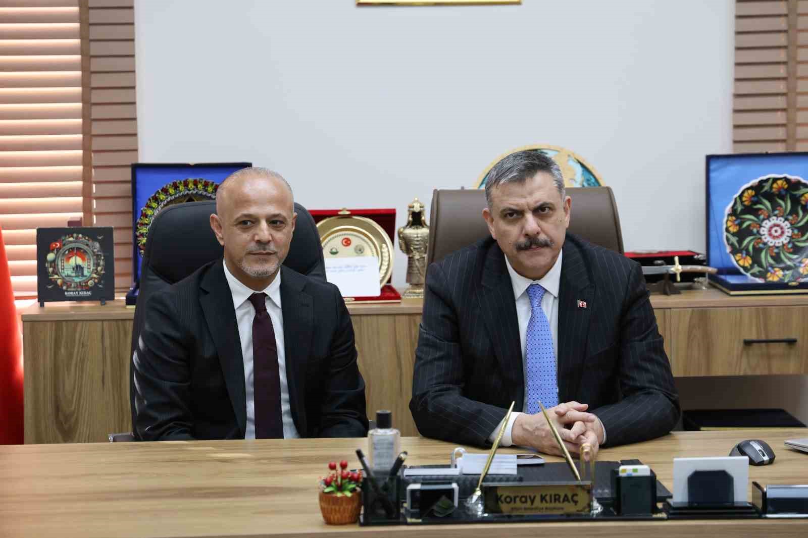 bakan ciftci kahramanmarasta esnafla bir araya geldi 4 AgLCRnjG