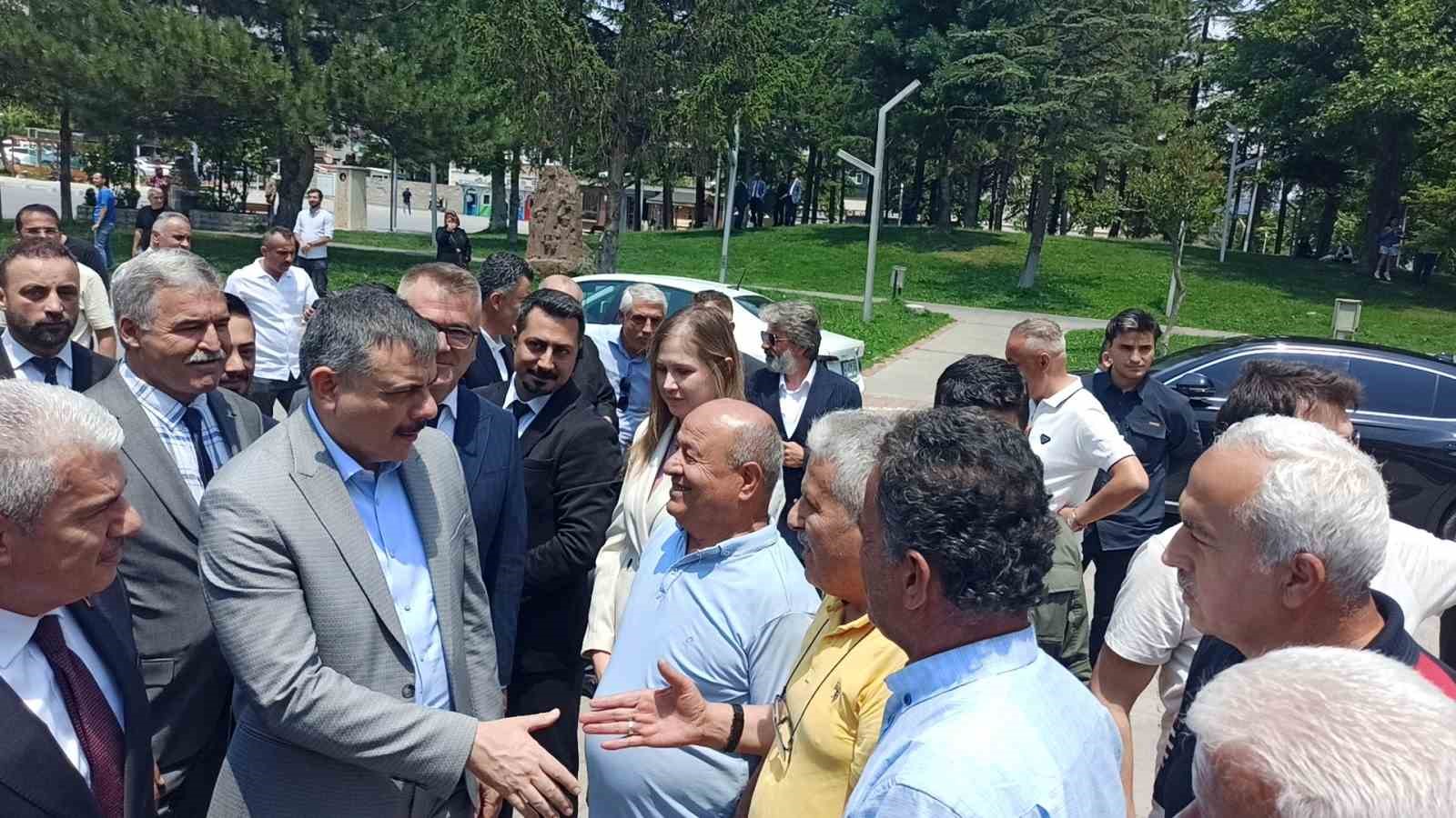 Bakan Çiftçi memleketi Konya’da 5 bakan ciftci memleketi konyada 1 pYNUs1VG