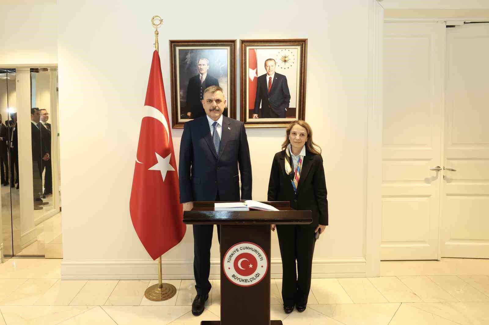 bakan ciftci mogolistan basbakan yardimcisi nomtoibayar ile gorusme gerceklestirdi 2 WA8qmBJ6