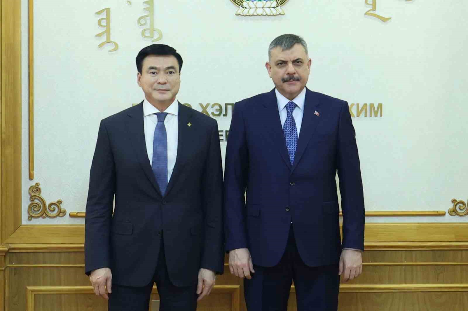 bakan ciftci mogolistan icisleri ve adalet bakani sainbuyan amarsaikhan ile gorustu 0 v6bPtIGy