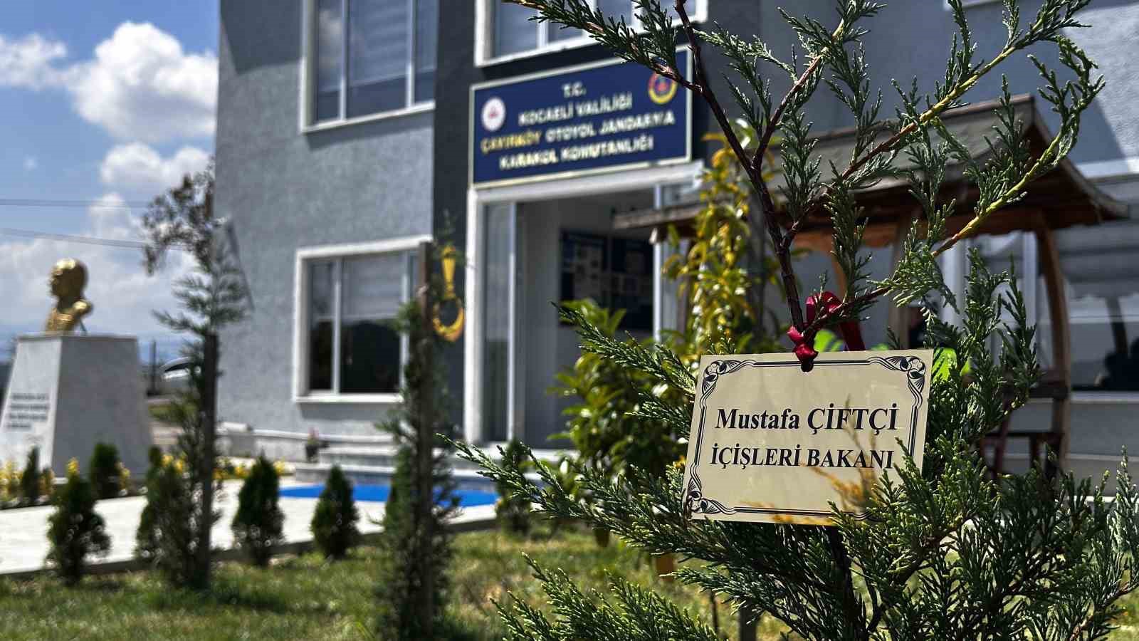 Bakan Çiftçi: "Türkiye’de sahipsiz sokak hayvanlarının yüzde 92,35’i artık barınaklarda" 10 bakan ciftci turkiyede sahipsiz sokak hayvanlarinin yuzde 9235i artik barinaklarda 6 OZ8UND1a