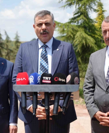 bakan-ciftci-turkiyede-sahipsiz-sokak-hayvanlarinin-yuzde-9235i-artik-barinaklarda-kEjQG5Ay.jpg