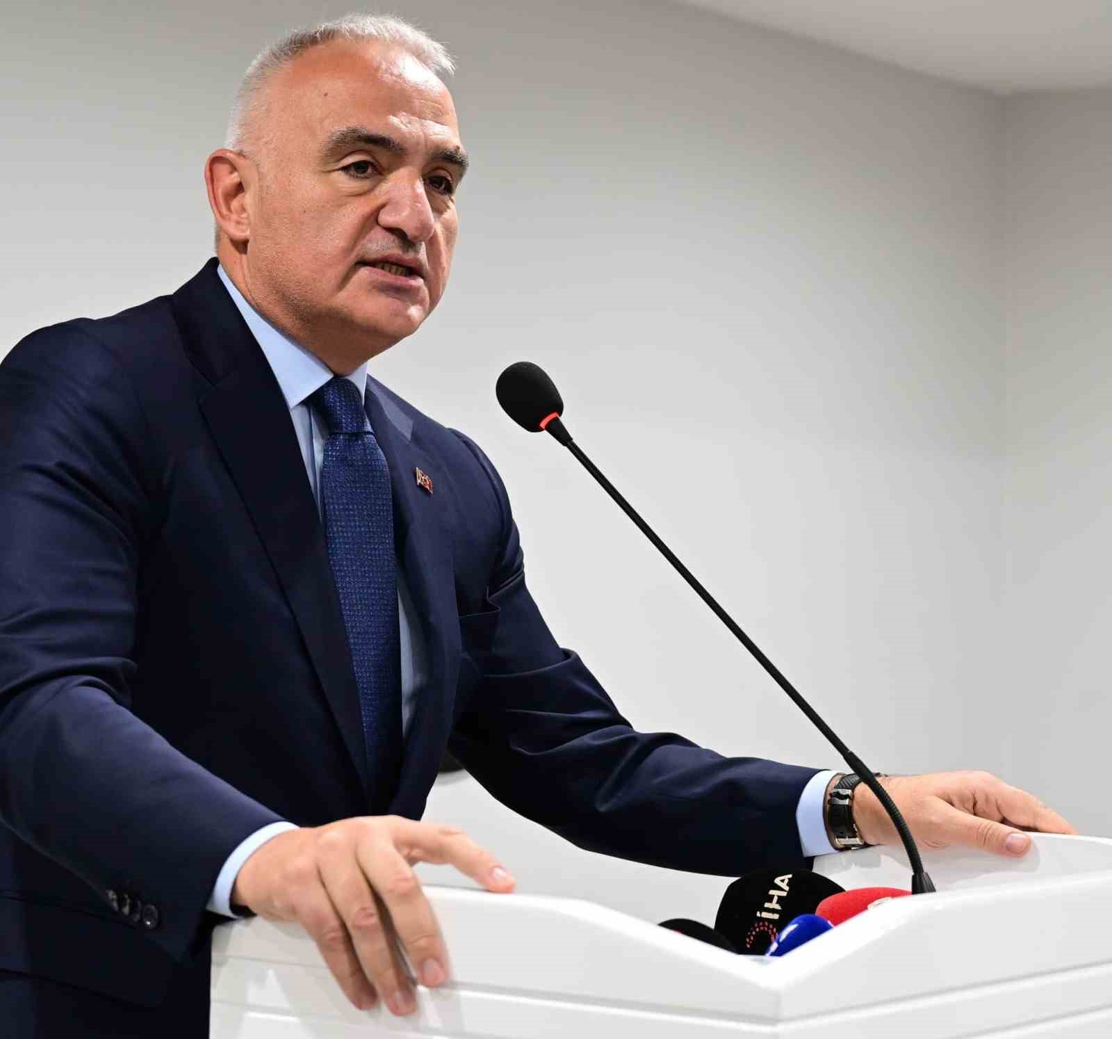 bakan ersoy 15 aralik artik dunya takviminde turk dili icin ozel bir yer alacak KBJi1VdW
