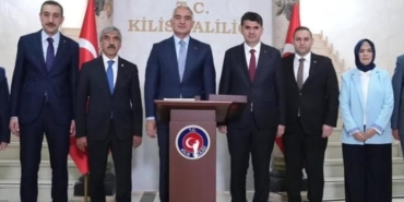 bakan-ersoy-ates-cemberinin-icinde-turkiye-bir-huzur-ve-guven-limani-olarak-farkini-ortaya-LKK1DXHg.jpg