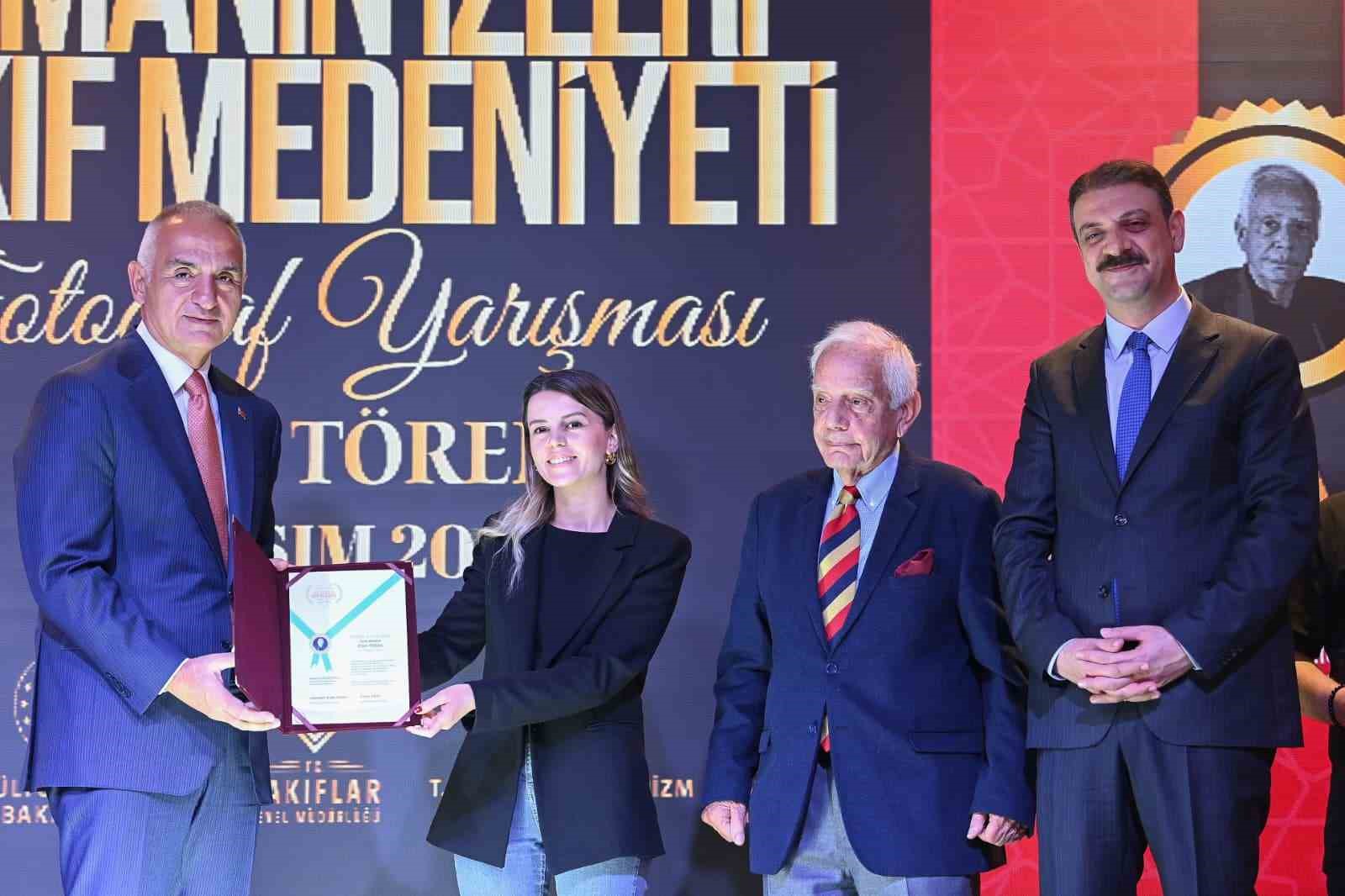 bakan ersoy ayasofyada gerceklestirilen en kapsamli restorasyon surecini baslattik 4 An2EzLIc