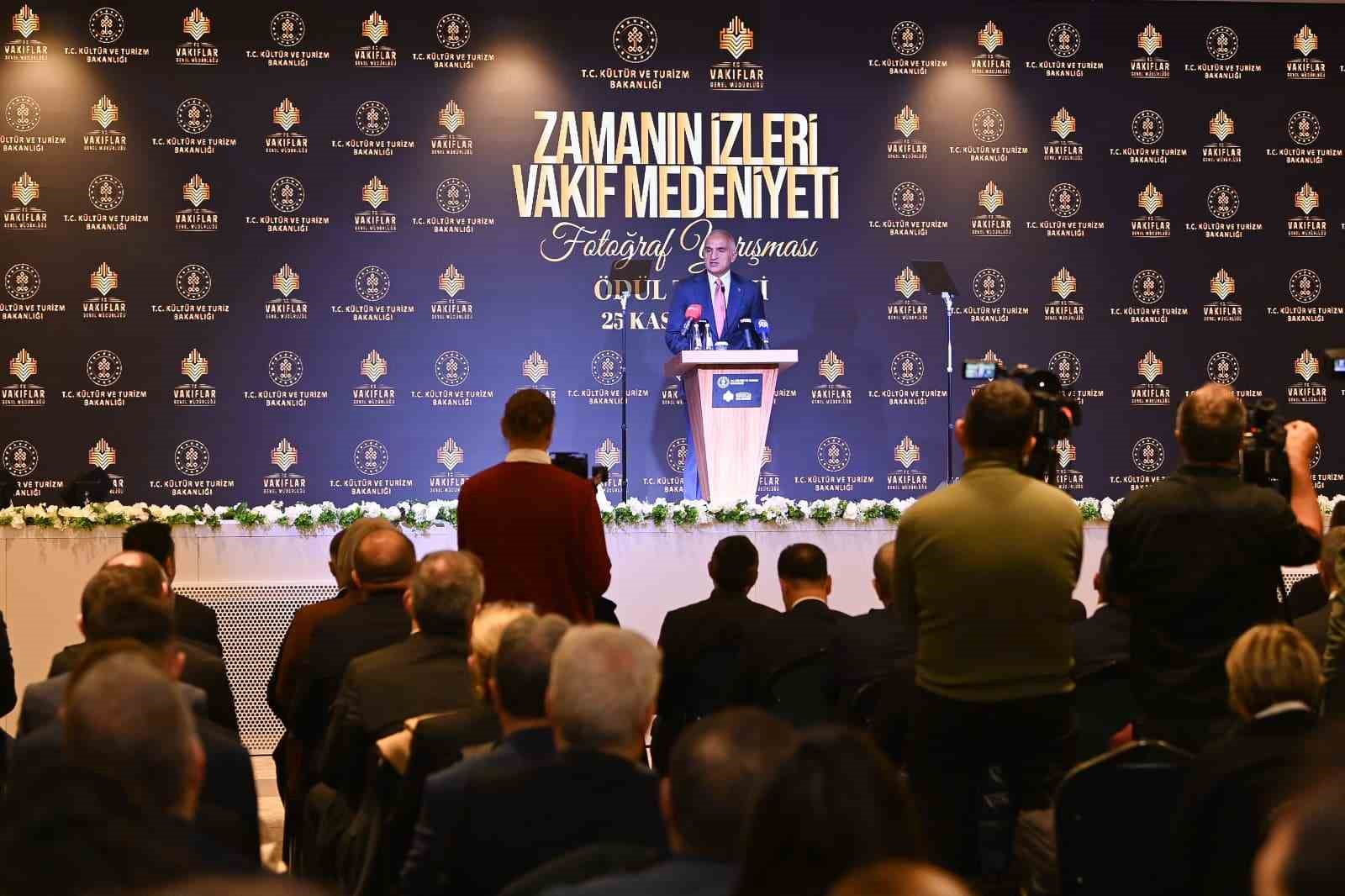 bakan ersoy ayasofyada gerceklestirilen en kapsamli restorasyon surecini baslattik 5 E5WgX3qt