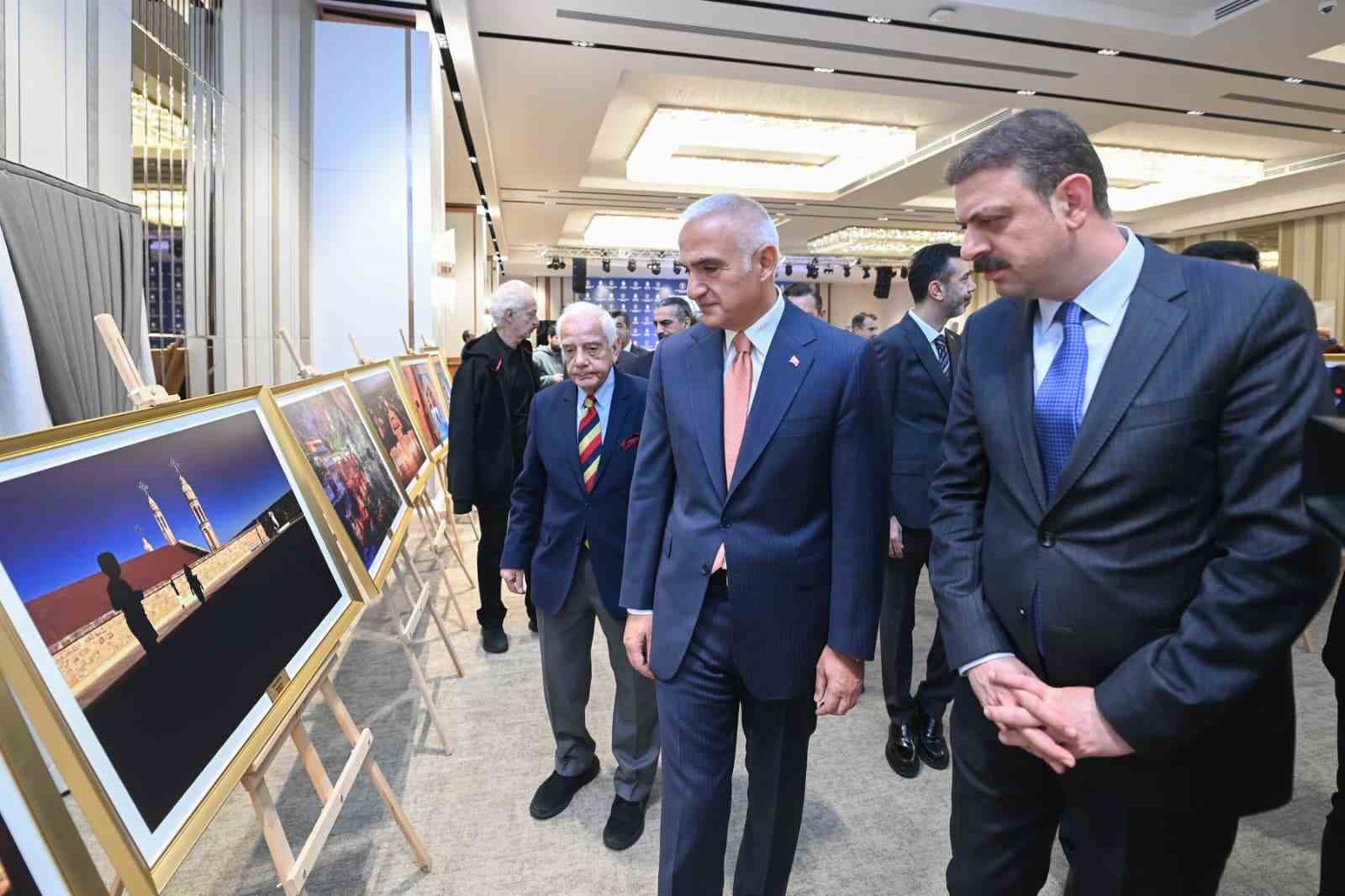bakan ersoy ayasofyada gerceklestirilen en kapsamli restorasyon surecini baslattik 6 4sweGJq8