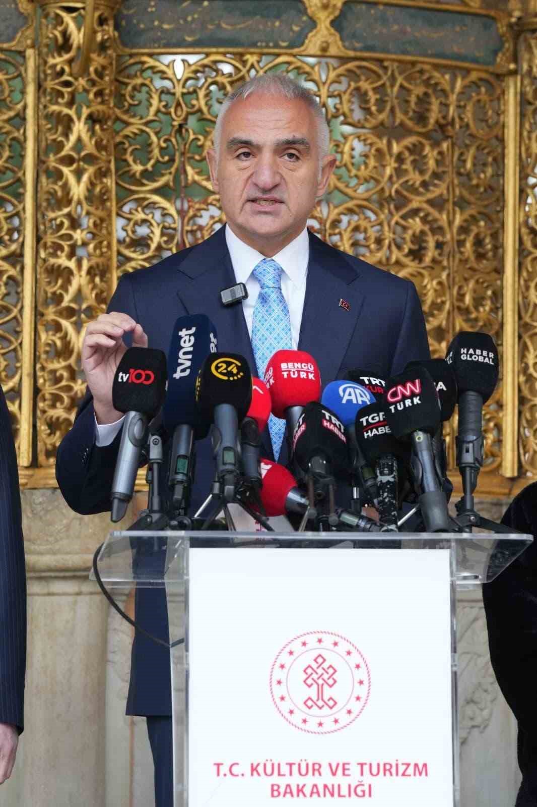 bakan ersoy ayasofyayi bilimsel koruma anlayisiyla gelecek nesillere en guclu sekilde aktarmaya kararlilikla devam cAlXNtYf