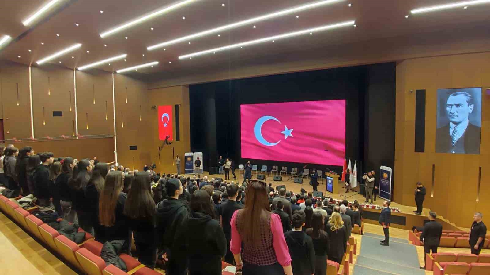bakan ersoy dil bir milletin sadece iletisim araci degil hafizasi vicdani ve yuregidir 2 MmuJ7NAW