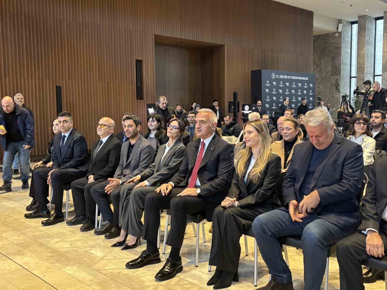 Bakan Ersoy: "Dizi ihracatından elde edilen gelir 1 milyar doları geçti" 5 bakan ersoy dizi ihracatindan elde edilen gelir 1 milyar dolari gecti 1 S57BIeUA