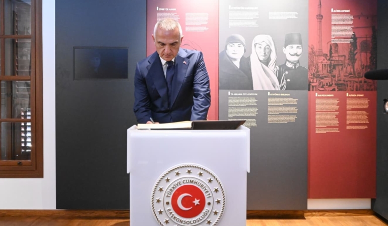 bakan-ersoy-gerceklestirdigimiz-calismalar-ataturkun-aziz-hatirasina-duydugumuz-sayginin-bir-nisanesidir-8kN8qalh.jpg