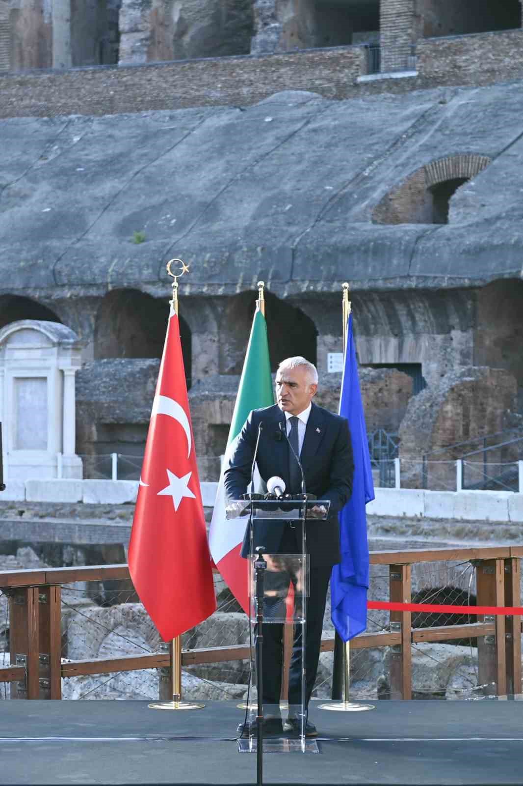 Bakan Ersoy, İtalyan mevkidaşı Giuli ile görüştü 15 bakan ersoy italyan mevkidasi giuli ile gorustu 11 ajhT3acj
