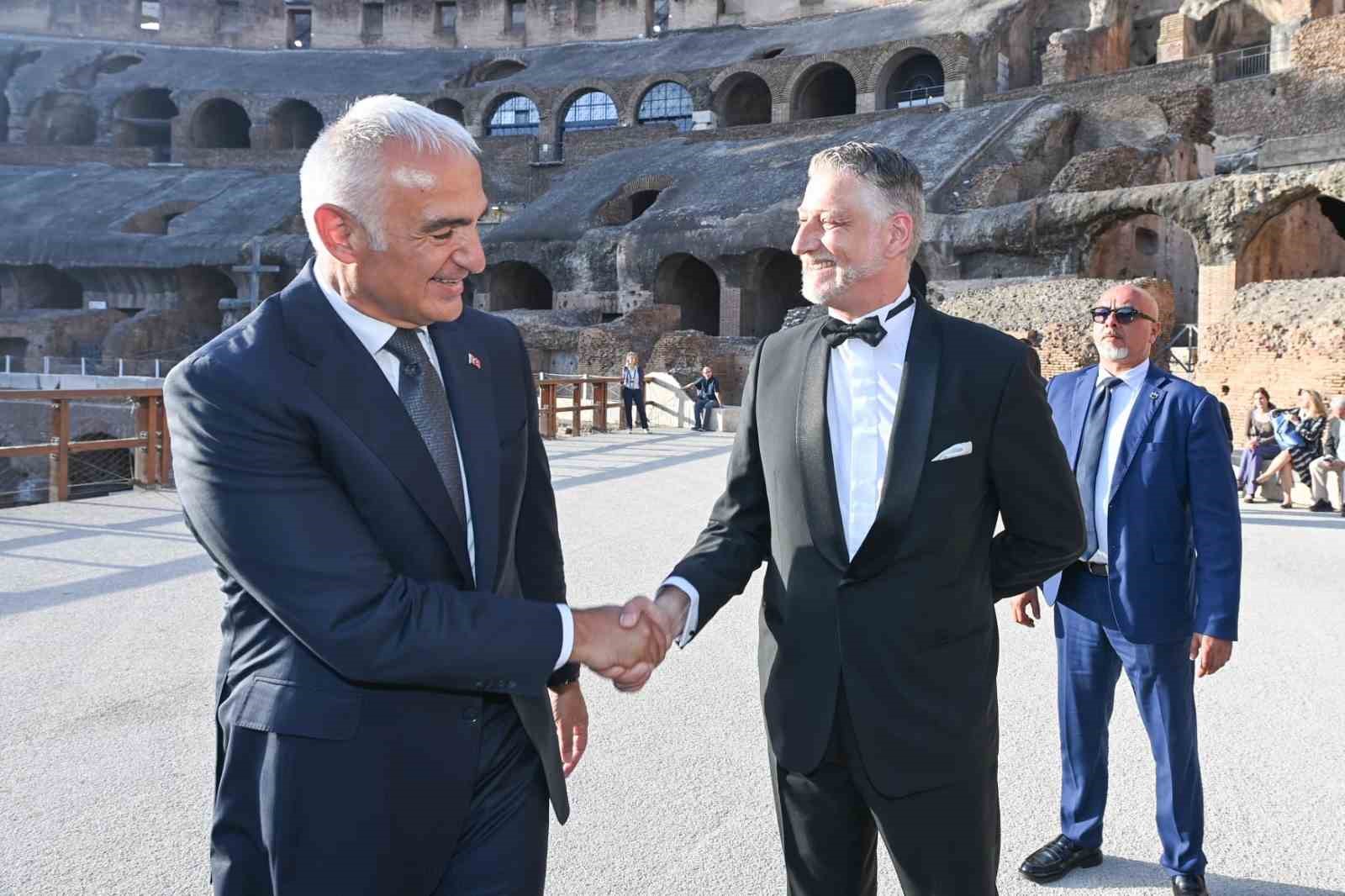 Bakan Ersoy, İtalyan mevkidaşı Giuli ile görüştü 7 bakan ersoy italyan mevkidasi giuli ile gorustu 3 1K4zzkVD