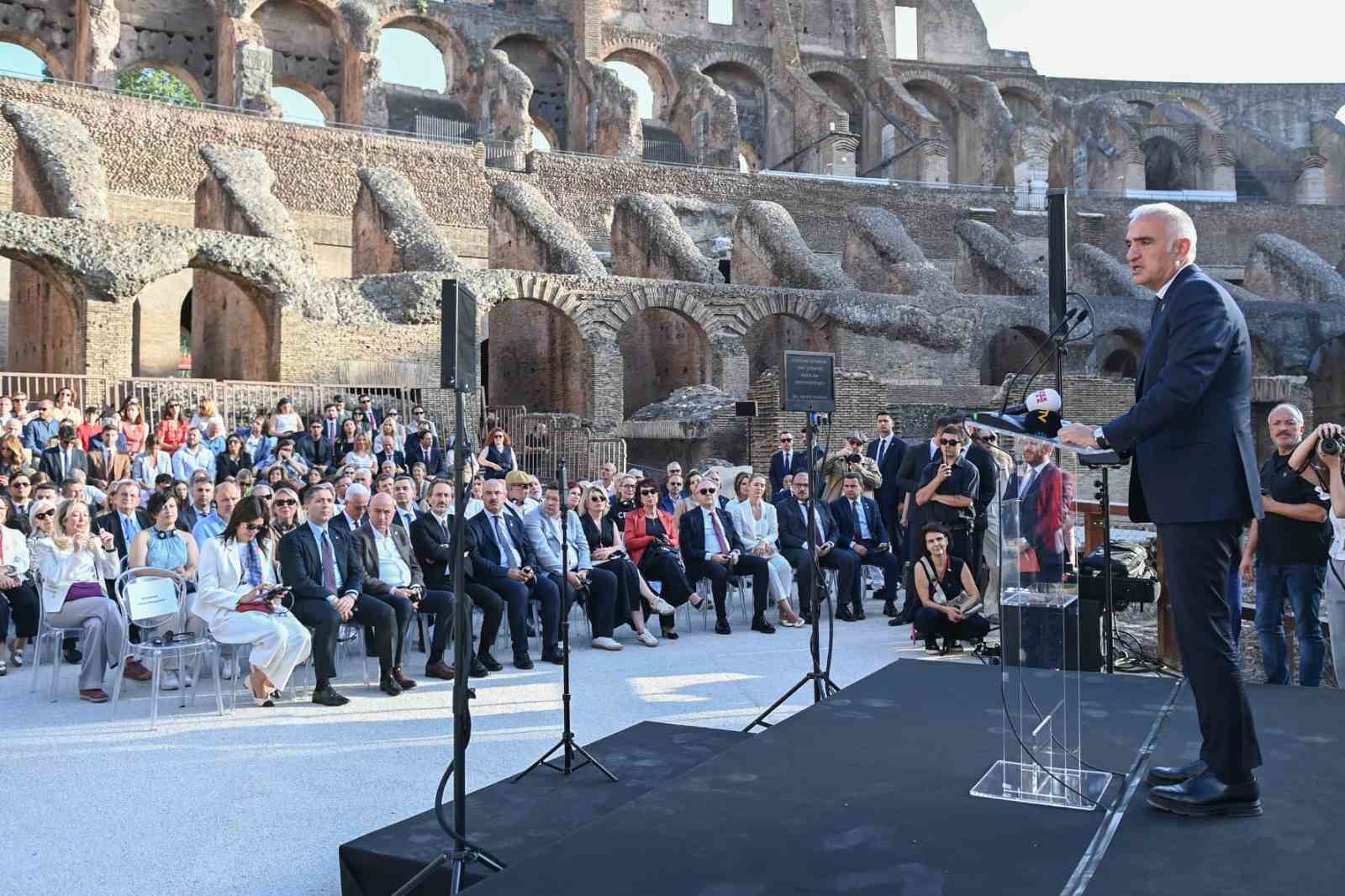 Bakan Ersoy, İtalyan mevkidaşı Giuli ile görüştü 8 bakan ersoy italyan mevkidasi giuli ile gorustu 4 b6PahWBA