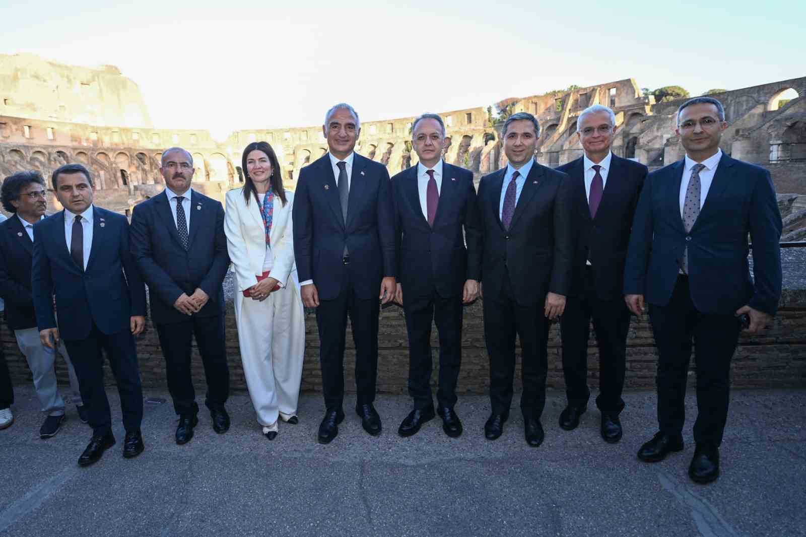 Bakan Ersoy, İtalyan mevkidaşı Giuli ile görüştü 9 bakan ersoy italyan mevkidasi giuli ile gorustu 5 QWJtMBs3