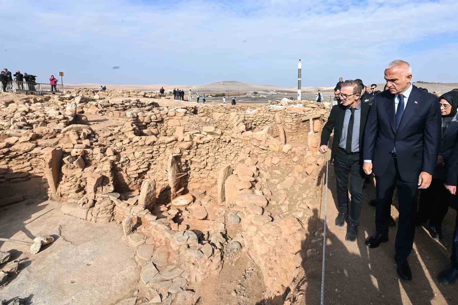 Bakan Ersoy: "Karahantepe’yi daha güçlü bir şekilde geleceğe taşıyacağız" 5 bakan ersoy karahantepeyi daha guclu bir sekilde gelecege tasiyacagiz 1 PTSgsvpR