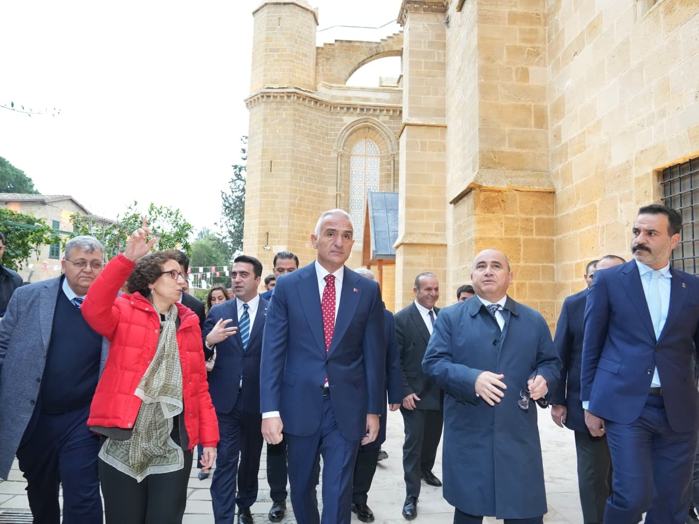 bakan ersoy kktcnin hakli davasinda bir milim dahi geri adim atmayiz 10 D49EDi4a