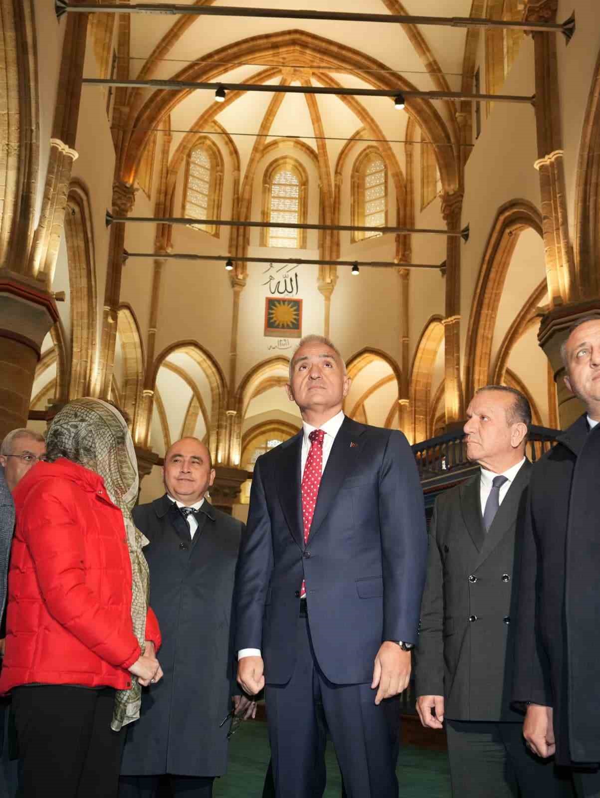 bakan ersoy kktcnin hakli davasinda bir milim dahi geri adim atmayiz 14 NZYGyTAa