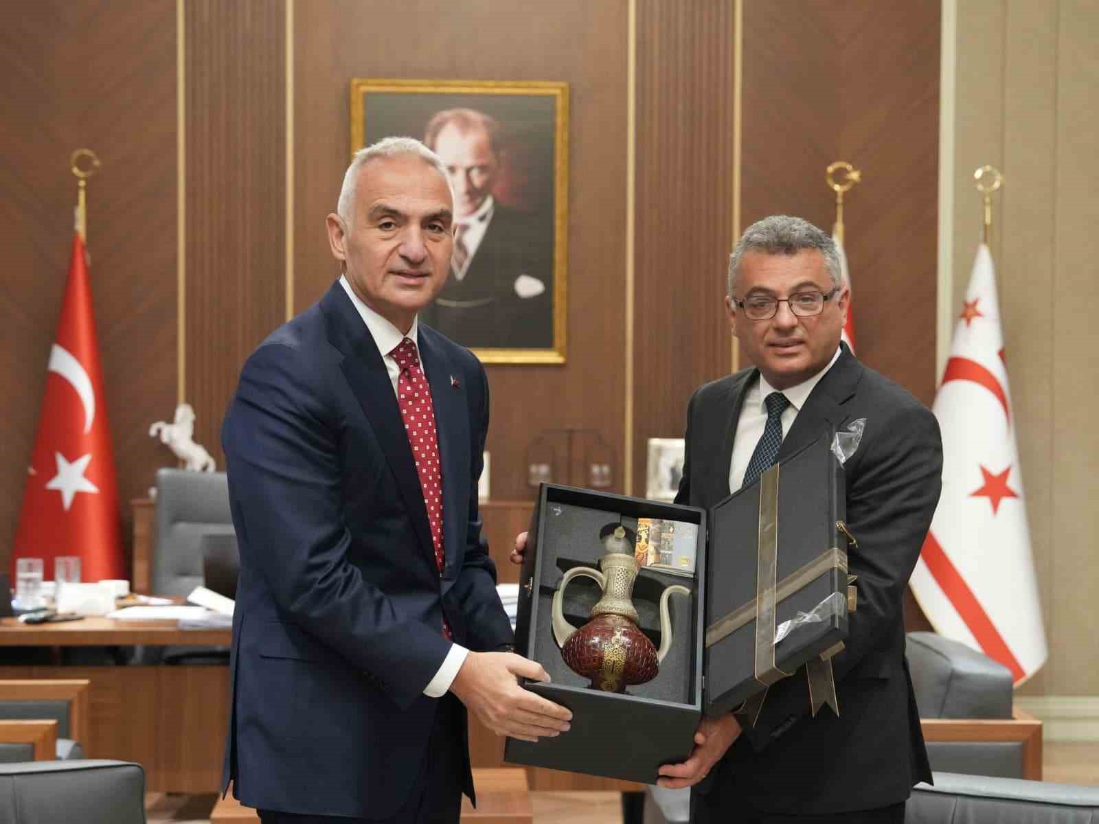 bakan ersoy kktcnin hakli davasinda bir milim dahi geri adim atmayiz 4 MWXpQYjQ