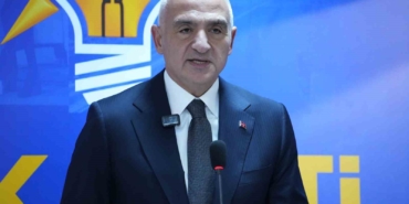 bakan-ersoy-kultur-ve-turizm-alaninda-elde-ettigimiz-tarihi-basarilarla-ulkemiz-ust-liglere-cikmistir-Y6rVAvy8.jpg