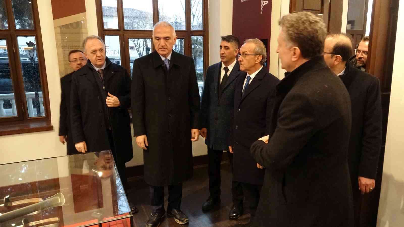 bakan ersoy malatyada onarimi suren kultur varliklarini inceledi 5 2SHSnkeV