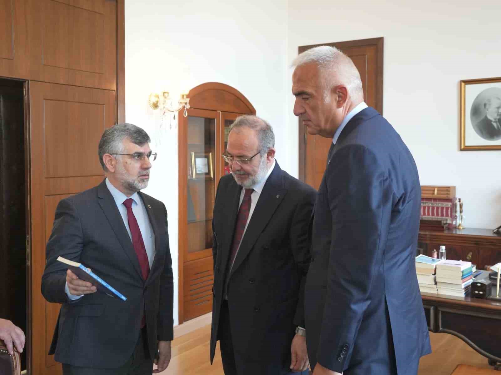 bakan ersoy medeniyet birikimimizi ilimle bulusturan calismalari memnuniyetle takip ediyoruz 1