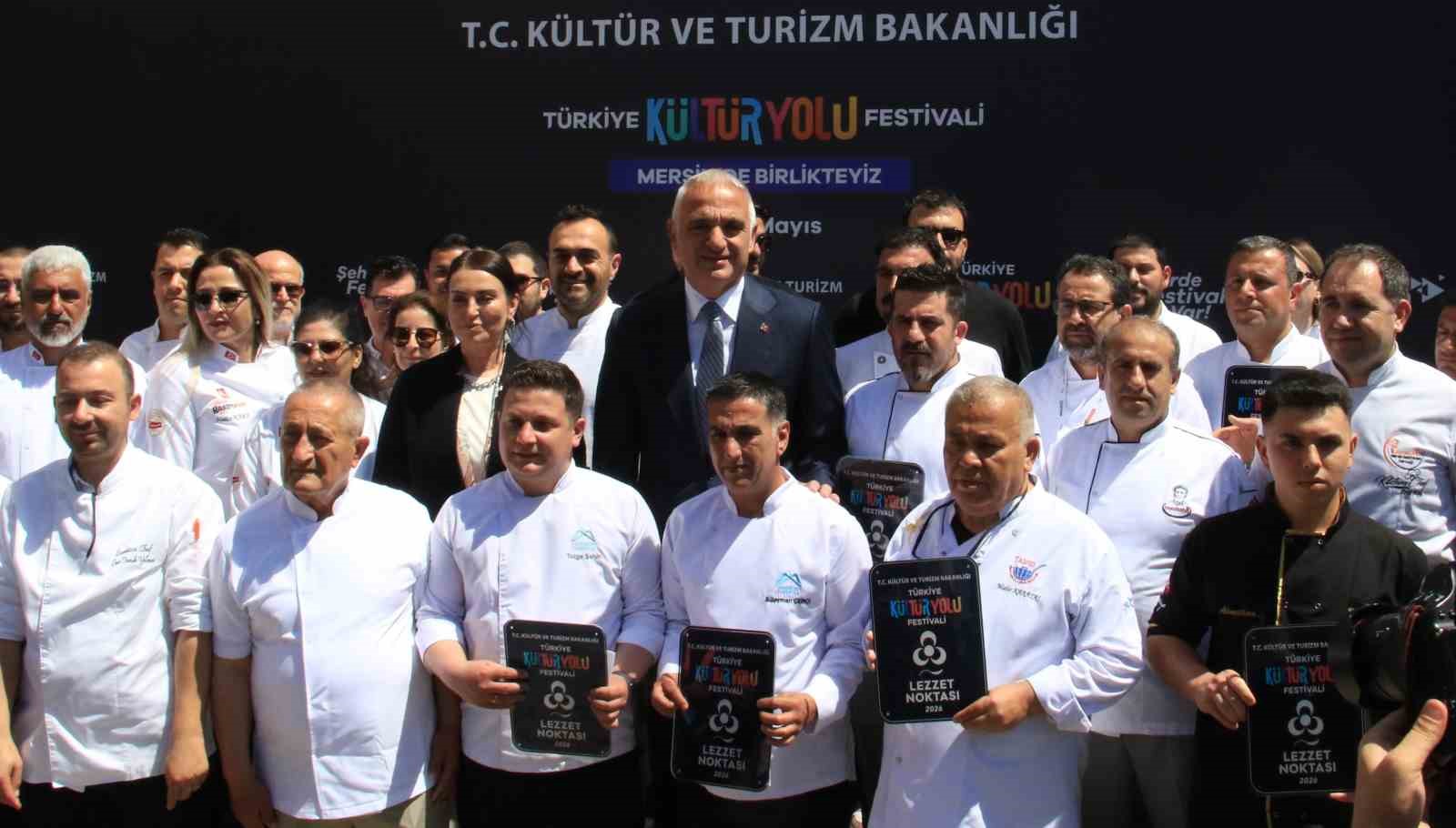 bakan ersoy mersin yasayan bir kultur hazinesidir 4 QsbTpiyg