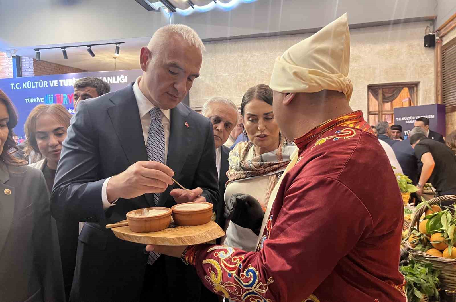 bakan ersoy turistler artik gastronomi icin rota belirliyor 0 ODZFT5Jy