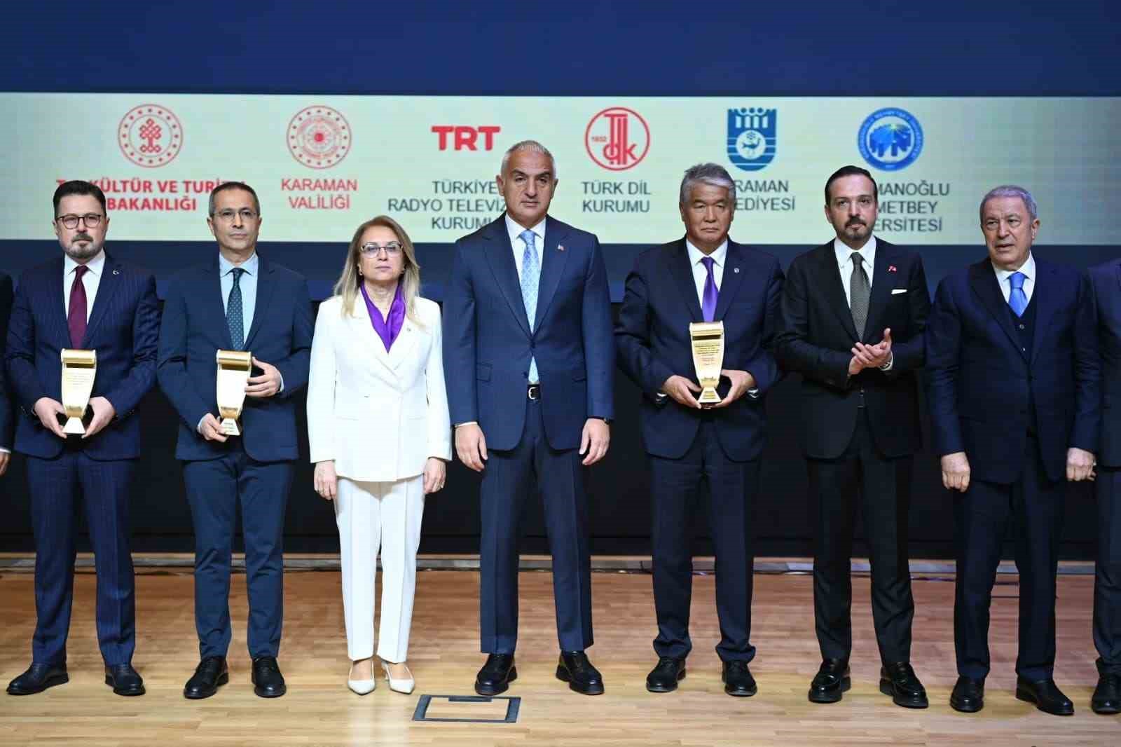 Bakan Ersoy: "Türkçe, uçsuz bucaksız Türkistan topraklarından Anadolu’ya uzanan bir medeniyet yürüyüşünün sesidir" 5 bakan ersoy turkce ucsuz bucaksiz turkistan topraklarindan anadoluya uzanan bir medeniyet yuruyusunun sesidir 1 PWDqPyWr
