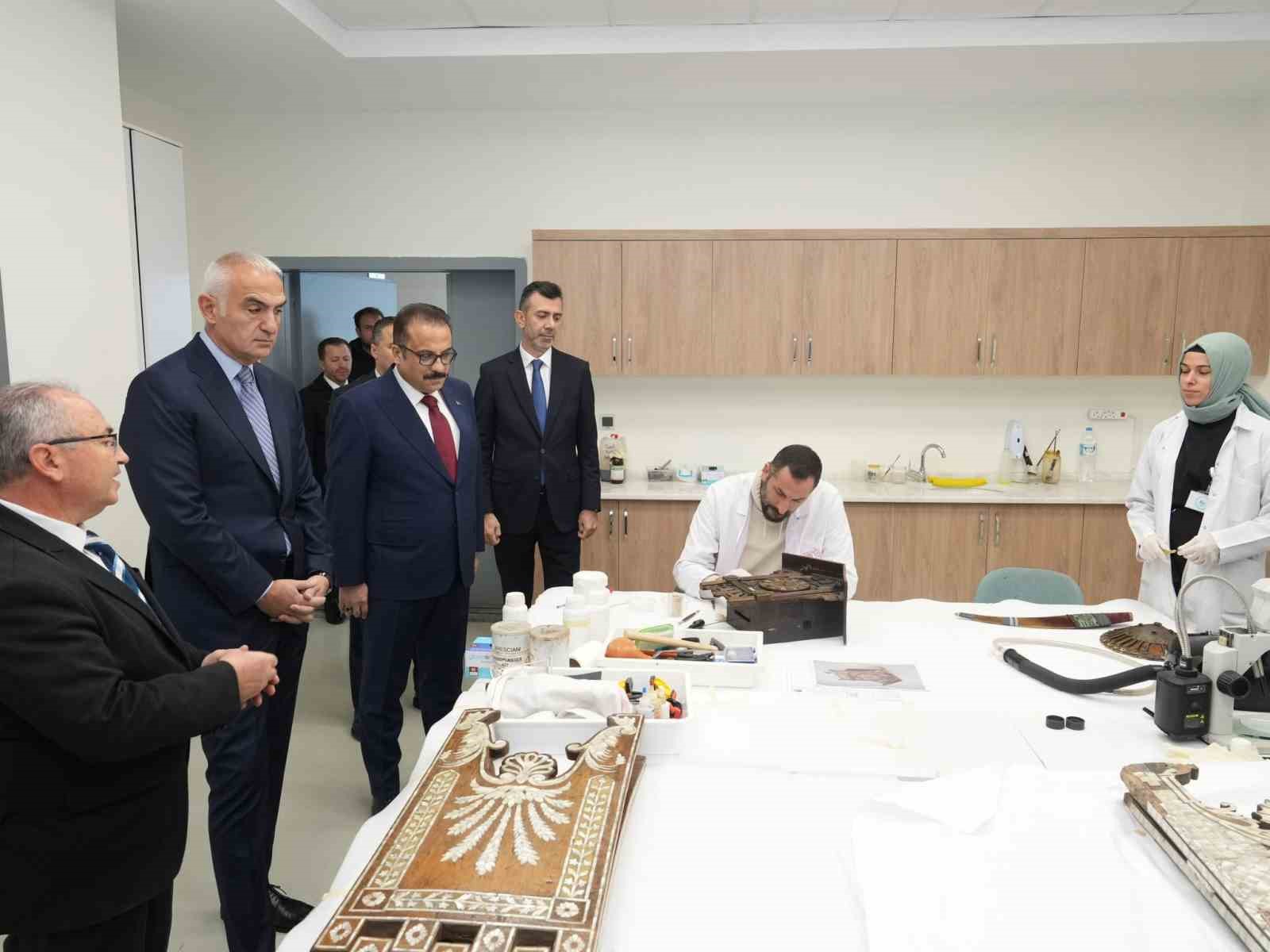 bakan ersoy ulkemiz dunyadaki sayili buyuk ve hizli uretim kapasitesine sahip konservasyon merkezlerinden birine gcRwOzG9
