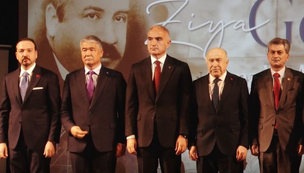 Bakan Ersoy: "Ziya Gökalp yalnızca bir yazar ya da şair değil, Türk dünyasının fikir babasıdır" 6 bakan ersoy ziya gokalp yalnizca bir yazar ya da sair degil turk dunyasinin fikir dpnFznnl