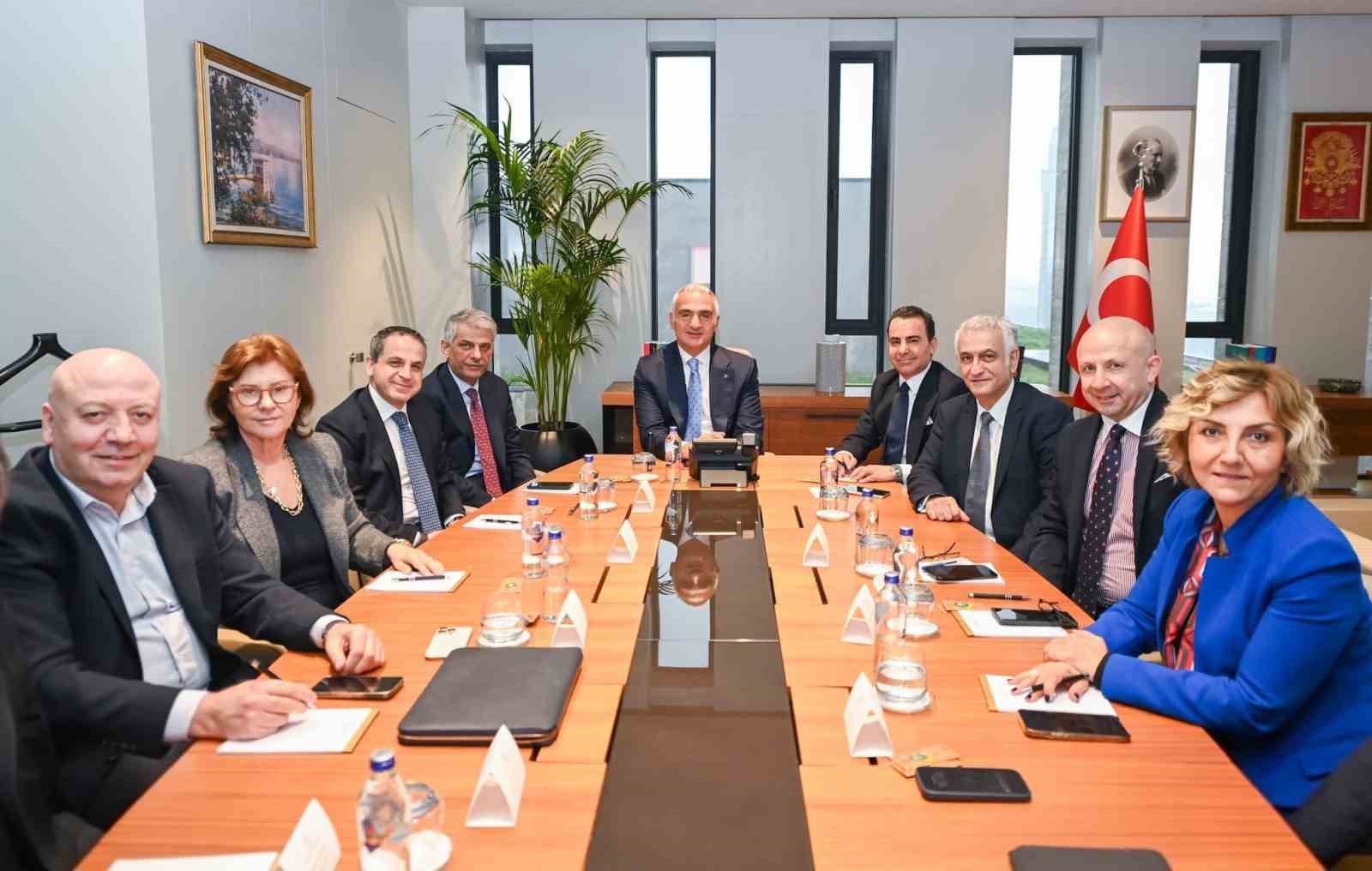 bakan ersoydan 2026 turizmi icin kritik toplanti 4 p2gPkKaj