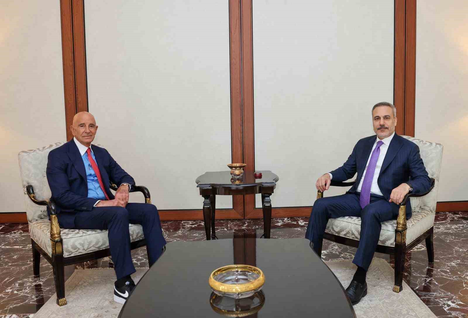 Bakan Fidan, ABD Suriye Özel Temsilcisi Barrack’ı kabul etti 4 bakan fidan abd suriye ozel temsilcisi barracki kabul etti 0 TmffIsSj