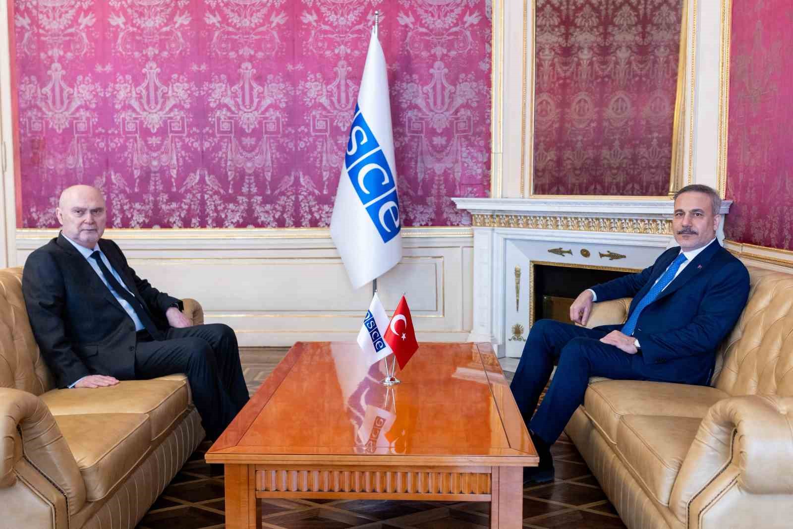 bakan fidan agit genel sekreteri sinirlioglu ile bir araya geldi 1 3GnNrAYU