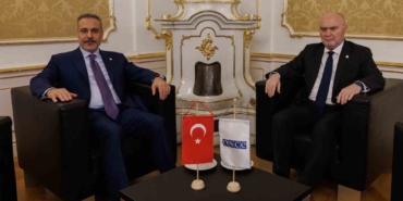 bakan-fidan-agit-genel-sekreteri-sinirlioglu-ile-gorustu-dFn5UkhG.jpg