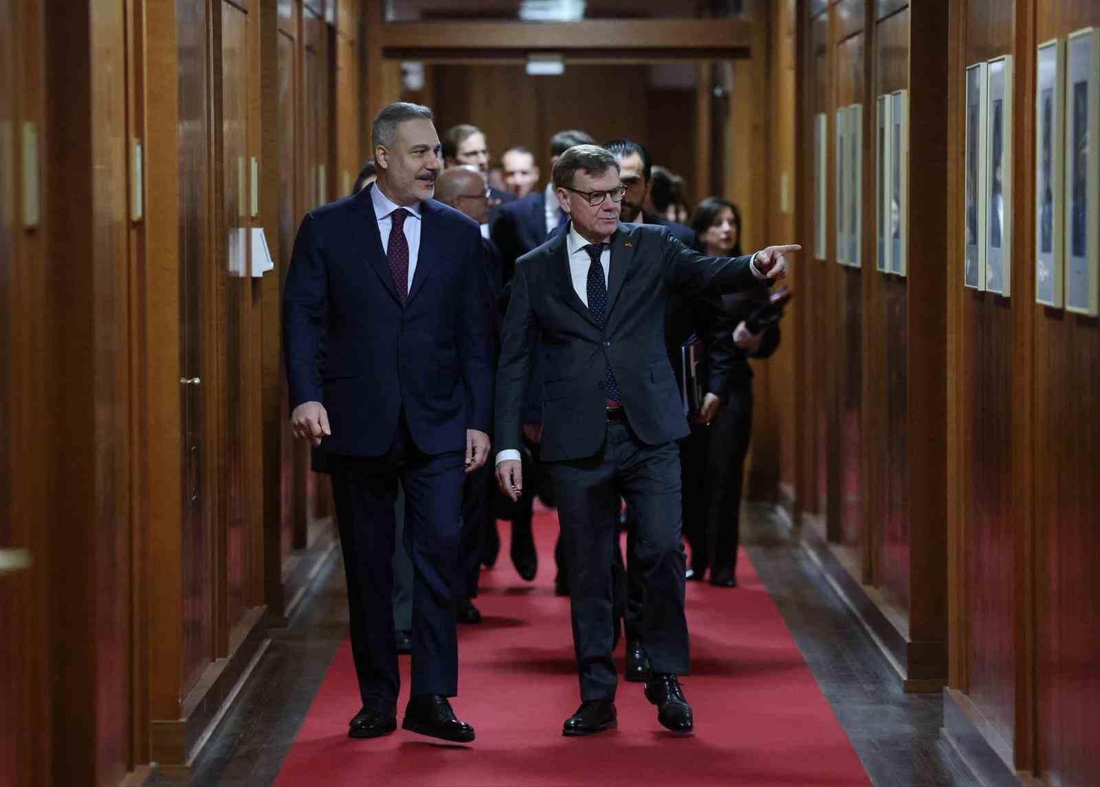 bakan fidan alman mevkidasi wadephul ile gorustu 3 b91AiVY8