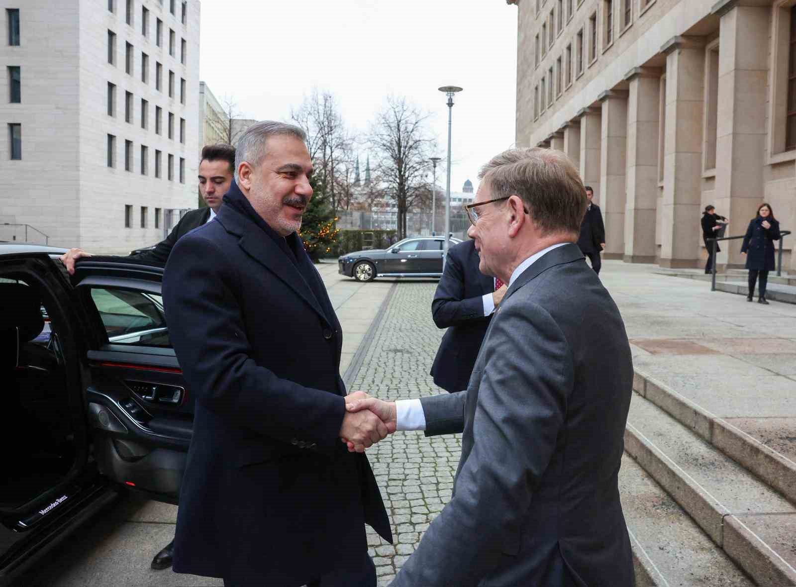 bakan fidan alman mevkidasi wadephul ile gorustu 4 jKFP9cQu