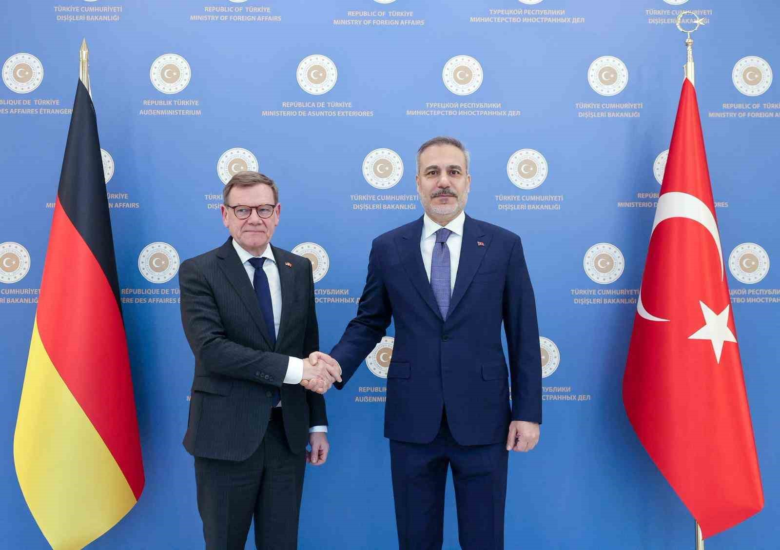 bakan fidan almanya federal cumhuriyeti disisleri bakani johann david wadephul ile ankarada bir araya KCFg5THN