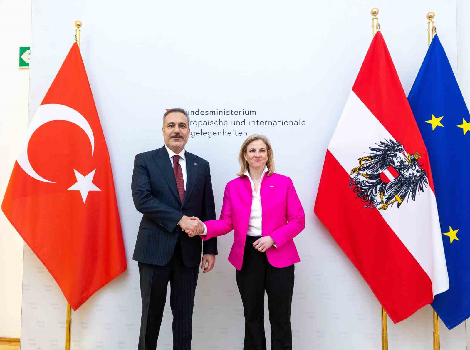 bakan fidan avusturyali bakan meinl reisinger ile bir araya geldi 2 MIHthcup