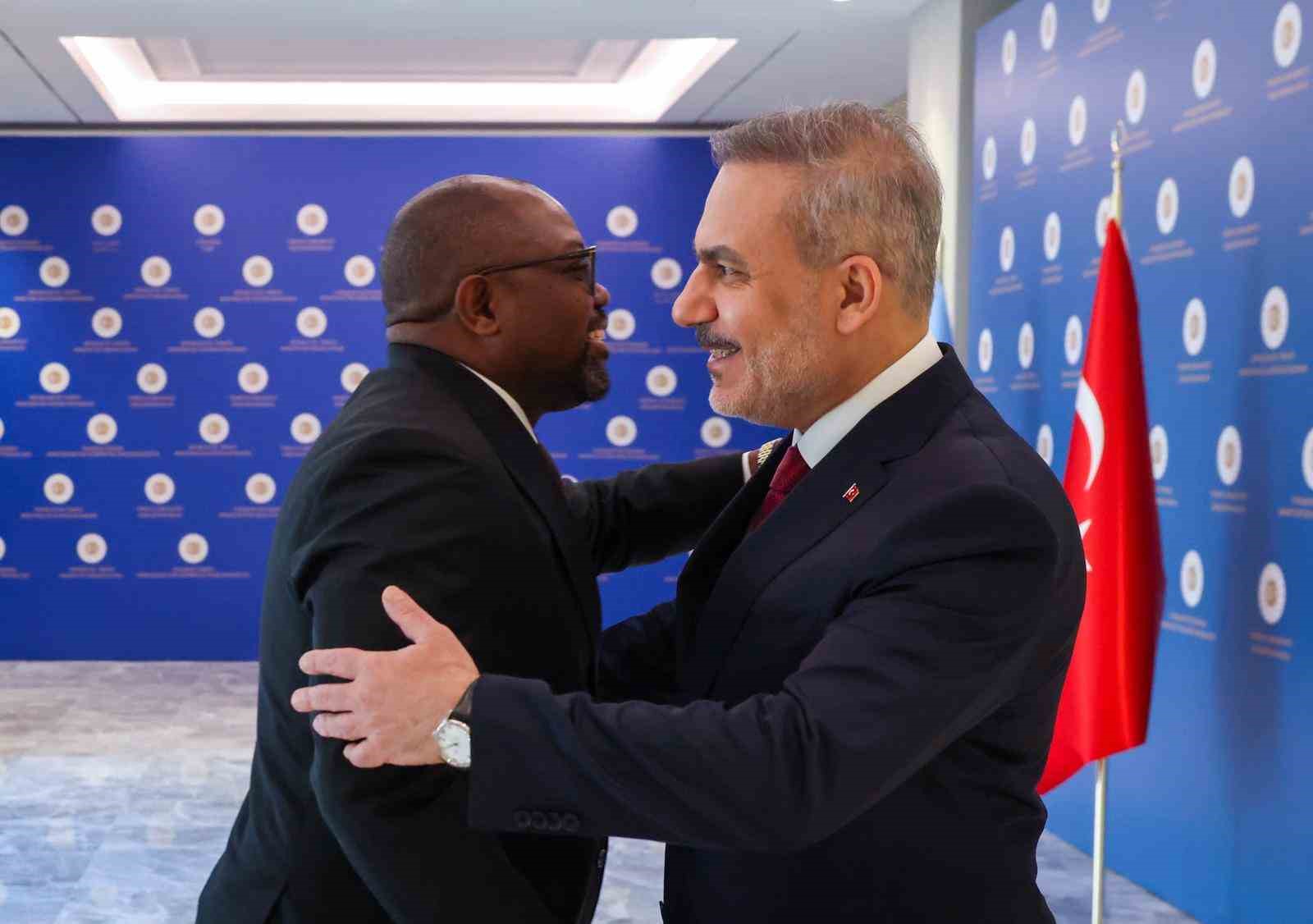 bakan fidan botsvana uluslararasi iliskiler bakani butale ile gorustu 1 8Q8IDvBn