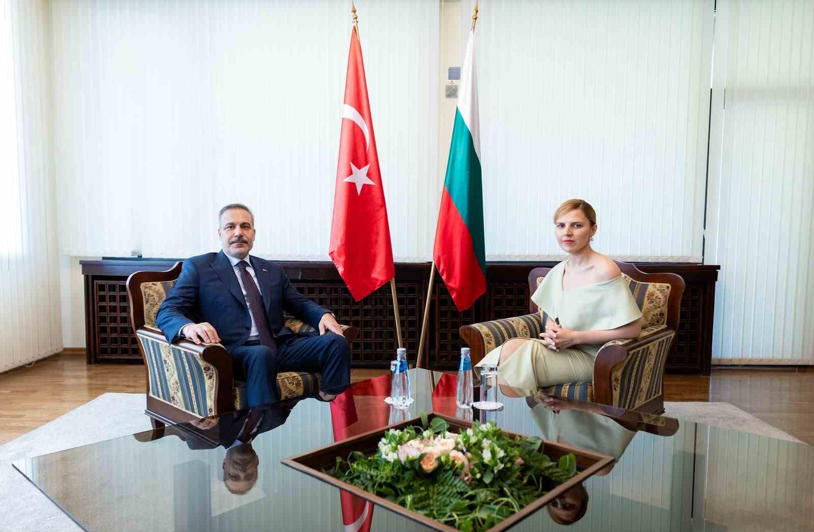 bakan fidan bulgar mevkidasi petrova chamova ile gorustu 1 TOeshhaI