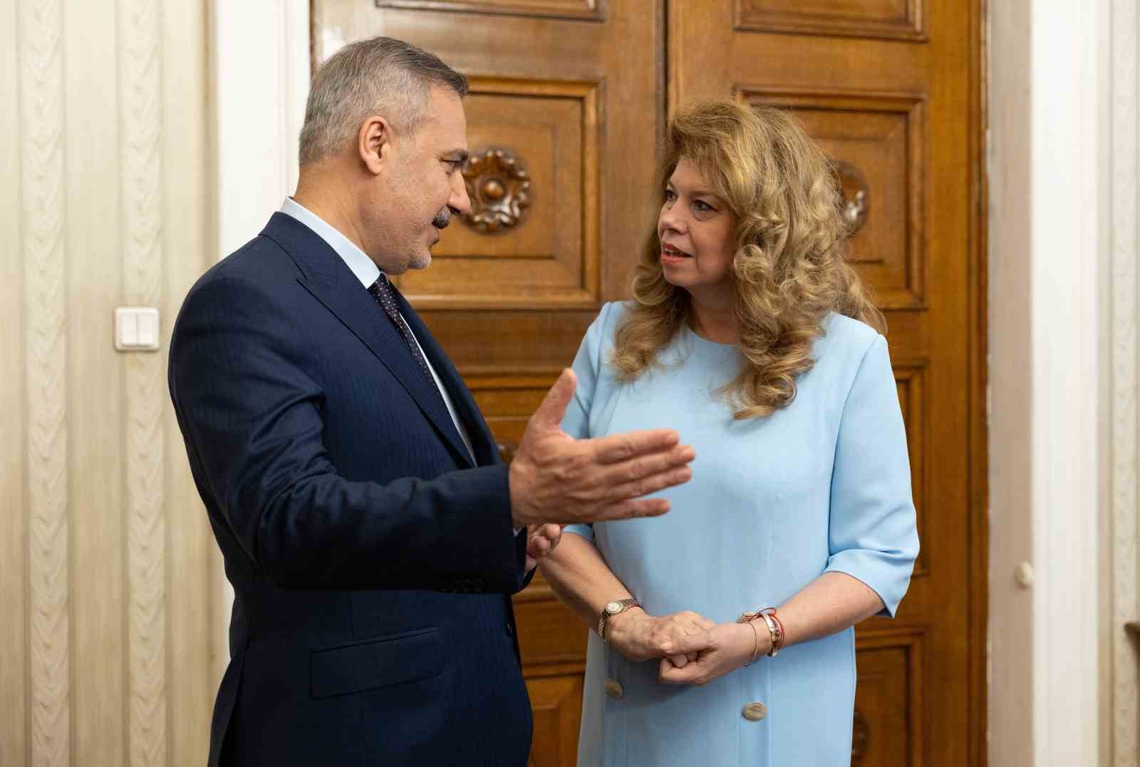 bakan fidan bulgaristan cumhurbaskani yotova ile gorustu 3 7YSMW45v