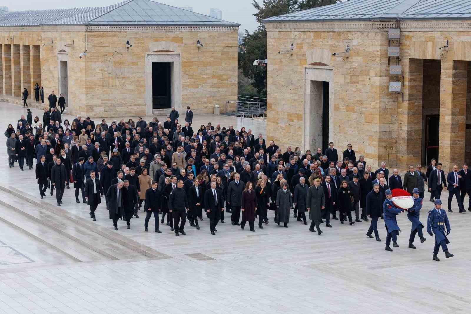 bakan fidan buyukelcilerle anitkabiri ziyaret etti 7 LpHrrvUm